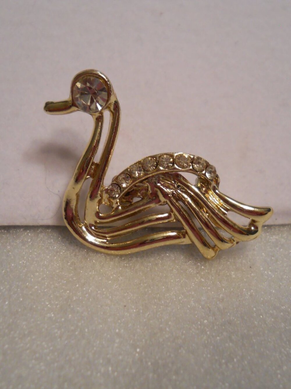 *SALE* Swan Pin 1125